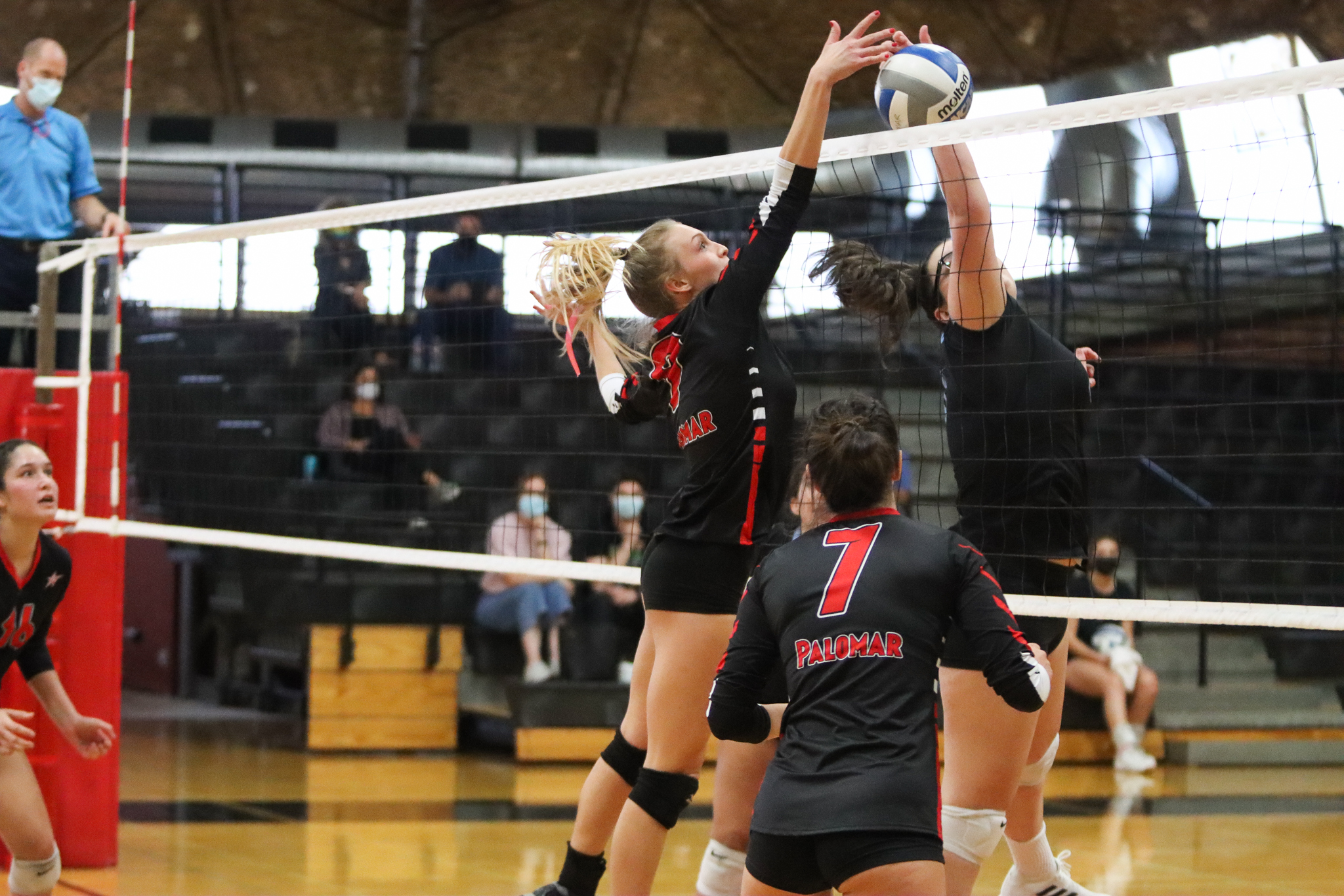 Courtney Hoffman finished the night with 10 kills against MiraCosta.
